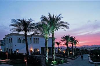 Reef Oasis Beach Resort 5*
