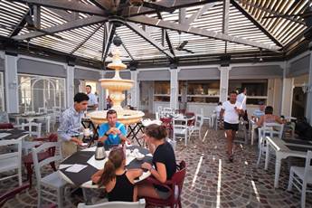 Reef Oasis Beach Resort 5*