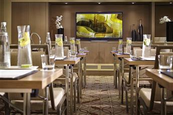 Renaissance Istanbul Polat Bosphorus Hotel 5*