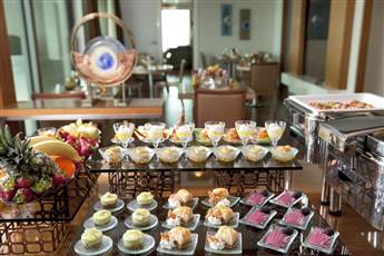 Renaissance Istanbul Polat Bosphorus Hotel 5*