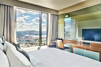 Renaissance Istanbul Polat Bosphorus Hotel 5*