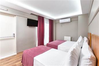 Ria Suites Hotel 4*