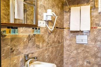 Ria Suites Hotel