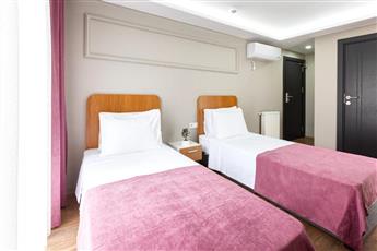 Ria Suites Hotel