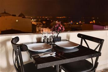 Ria Suites Hotel