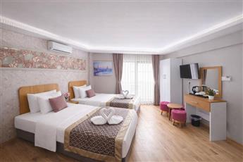 Ria Suites Hotel