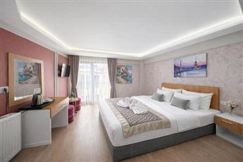 Ria Suites Hotel