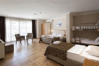 Risa Hotel