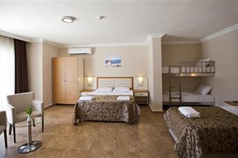 Risa Hotel
