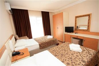 Risa Hotel