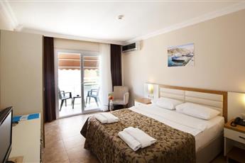 Risa Hotel