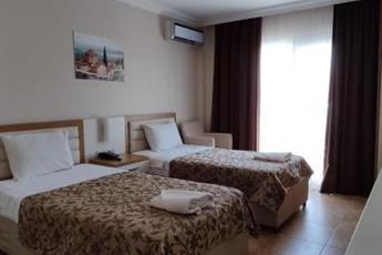 Risa Hotel