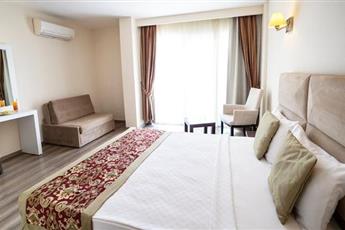 Risus Beach Resort Hotel