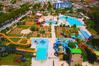 Risus Beach Resort Hotel