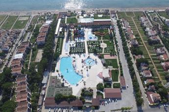 Risus Beach Resort Hotel