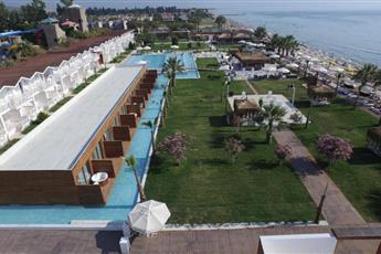 Risus Beach Resort Hotel