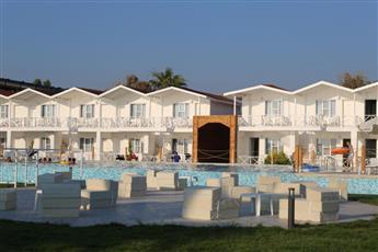 Risus Beach Resort Hotel