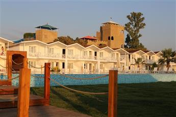 Risus Beach Resort Hotel