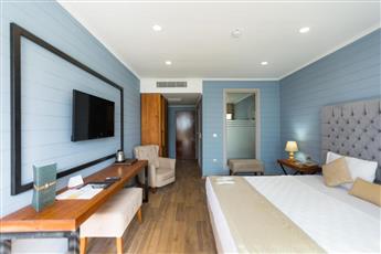 Risus Beach Resort Hotel