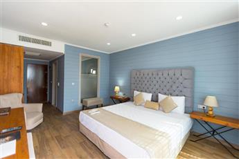 Risus Beach Resort Hotel