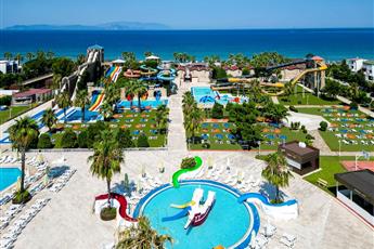 Risus Beach Resort Hotel