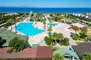 Risus Beach Resort Hotel