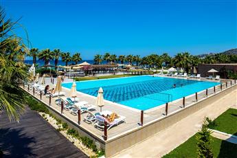 Risus Beach Resort Hotel