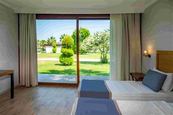 Risus Beach Resort Hotel 4*