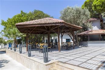 Risus Garden Marina Hotel