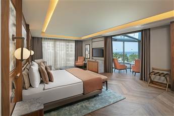 Rixos Sungate 5*
