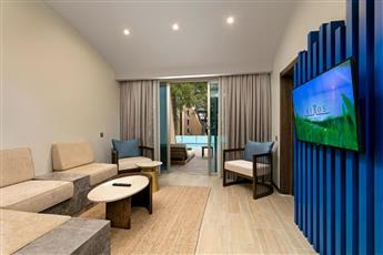 Rixos Sungate 5*