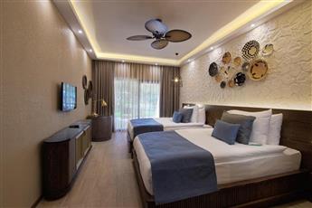 Rixos Sungate 5*