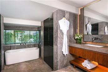 Rixos Sungate 5*
