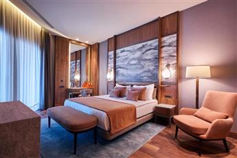 Rixos Sungate 5*