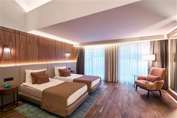 Rixos Sungate 5*