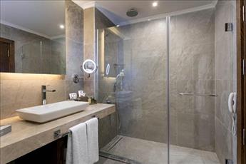 Rixos Sungate 5*