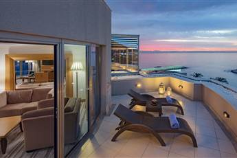 Rixos Sungate 5*