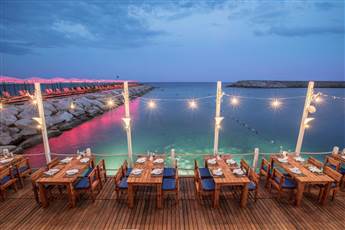 Rixos Sungate 5*