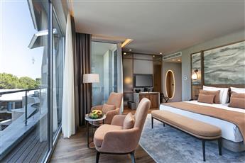 Rixos Sungate Club Diamond 5* – The Land of Legends Theme Park Free Access