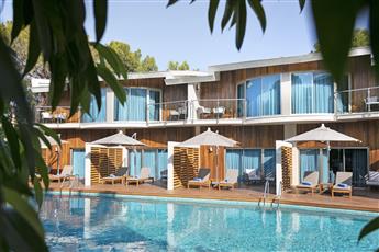 Rixos Sungate Club Diamond 5* – The Land of Legends Theme Park Free Access