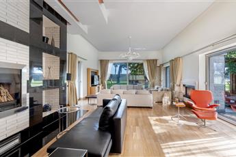 Rixos Sungate Club Diamond 5* – The Land of Legends Theme Park Free Access