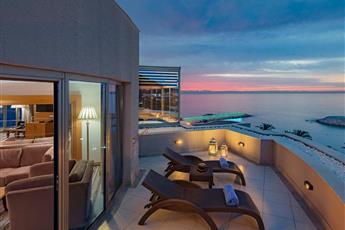 Rixos Sungate