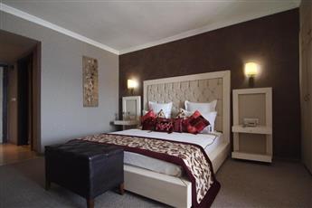 Romance Beach Hotel
