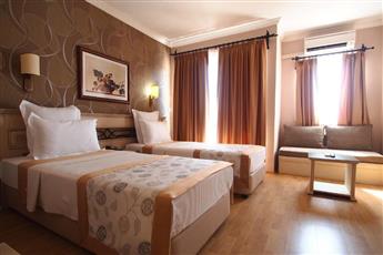 Romance Beach Hotel