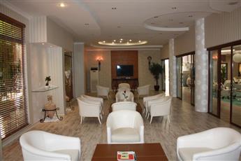 Romance Beach Hotel