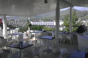 Romeo Beach Hotel