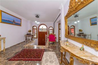 Rosalie Palace Hotel 2*