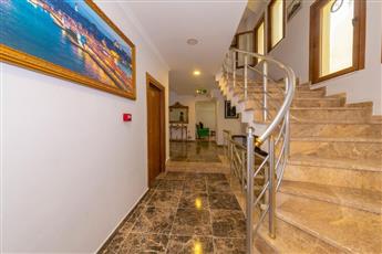 Rosalie Palace Hotel 2*