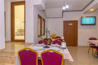 Rosalie Palace Hotel 2*