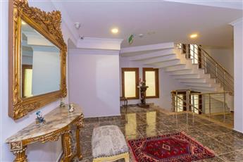 Rosalie Palace Hotel 2*